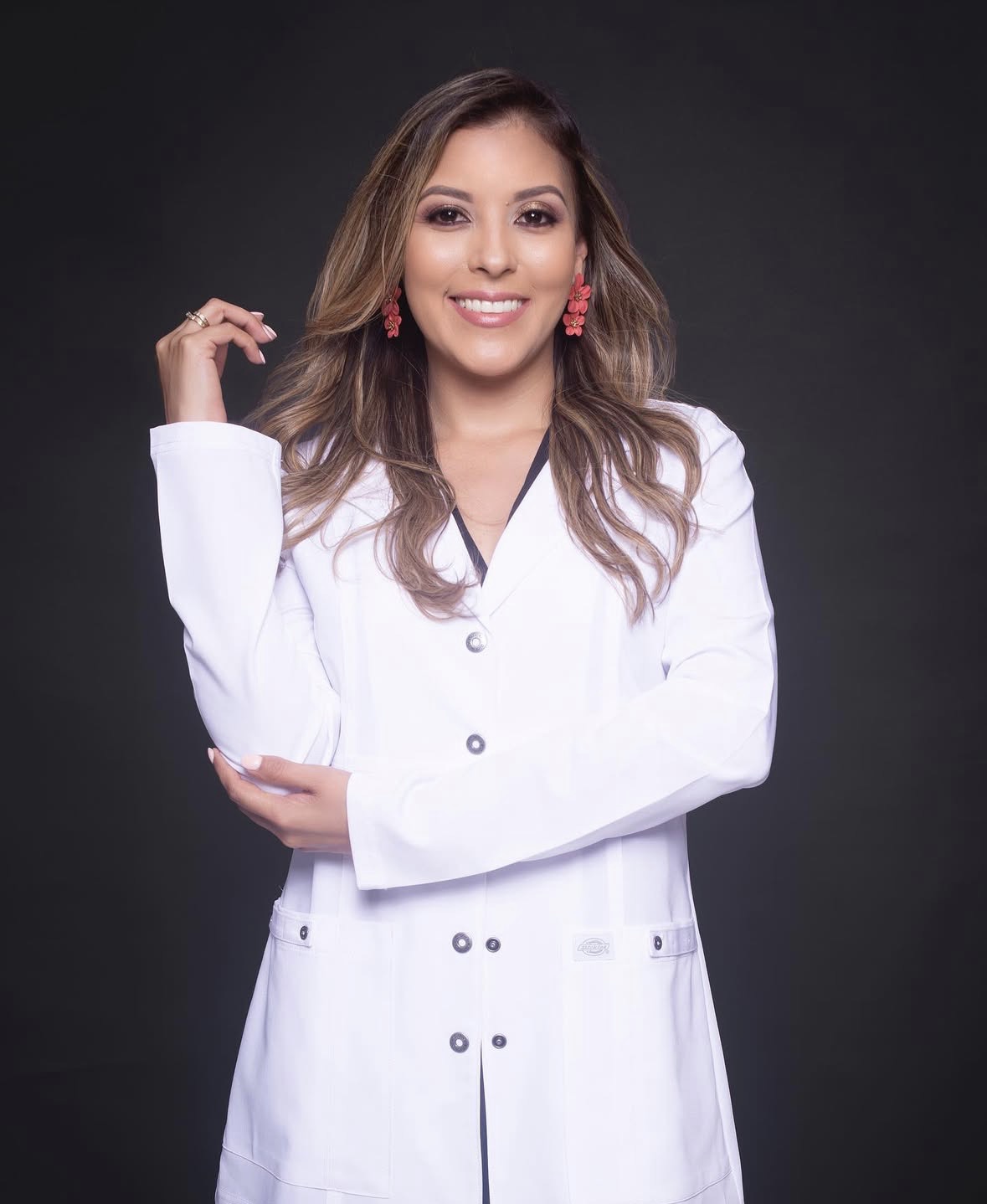 Dra. Selethy Leticia García - Medicina Familiar y Estética